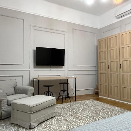Barty Downtown Apart 2 Temeşvar Dış mekan fotoğraf